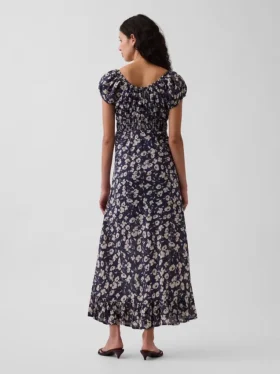Vestido largo con cuello en V y dobladillo con volantes