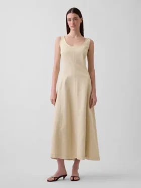 Vestido largo con cuello redondo