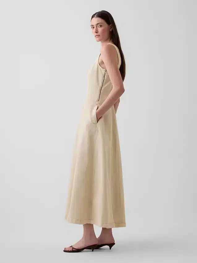 Vestido largo con cuello redondo