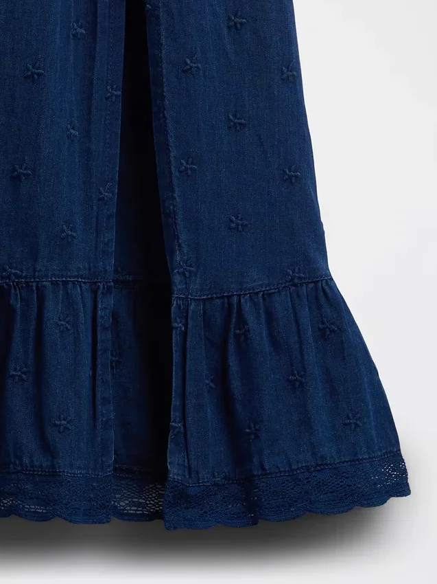 Vestido largo con mangas abullonadas bordadas