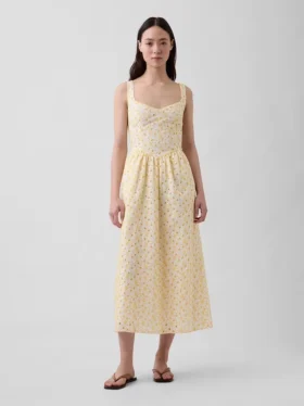 Vestido largo de cintura baja con costuras caladas