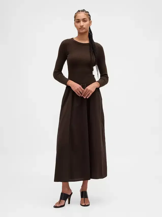 Vestido largo de cintura baja con mezcla de materiales