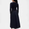 Vestido largo de cintura baja con mezcla de materiales