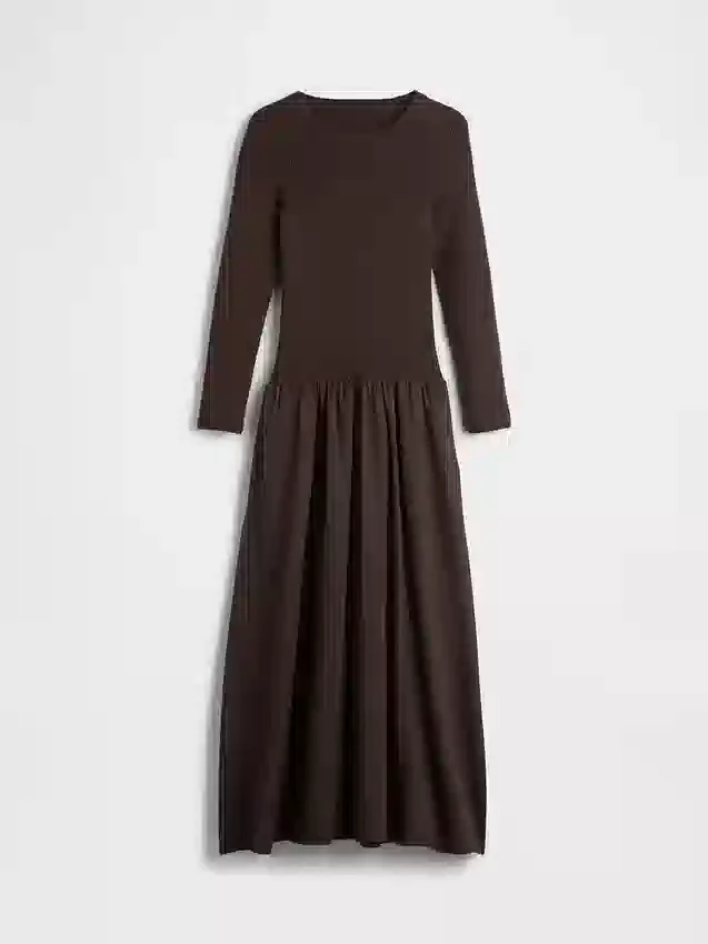 Vestido largo de cintura baja con mezcla de materiales