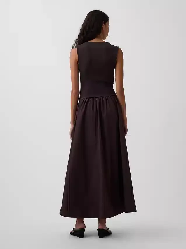 Vestido largo de cintura baja con mezcla de telas