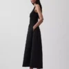 Vestido largo de cintura baja con mezcla de telas