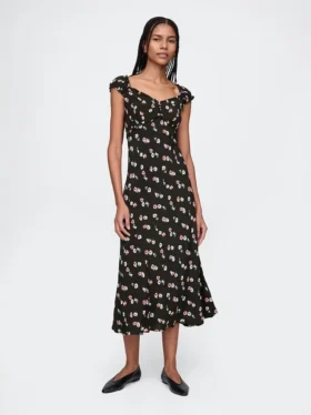 Vestido largo de crepé con escote corazón