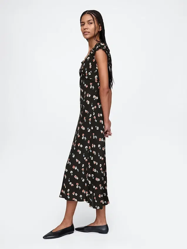 Vestido largo de crepé con escote corazón