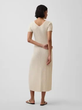 Vestido largo de jerséu acanalado con botones al frente