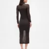 Vestido largo de jerséu transparente con cuello alto