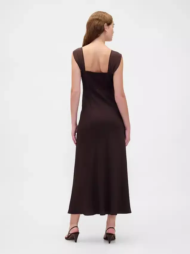 Vestido largo de materiales mixtos