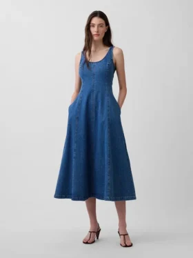 Vestido largo de mezclilla con cuello redondo