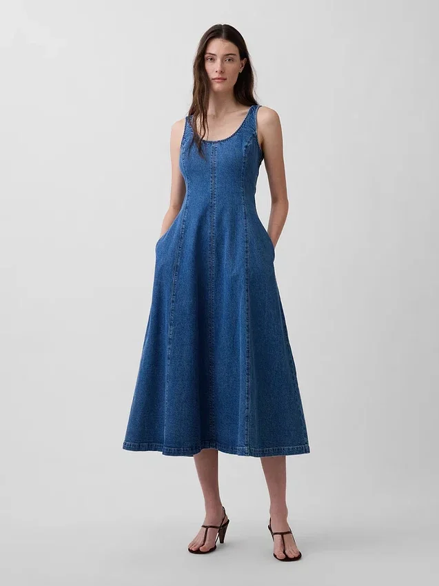 Vestido largo de mezclilla con cuello redondo