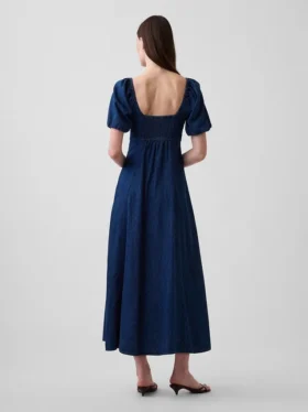 Vestido largo de mezclilla con mangas abullonadas y cierre frontal con botones
