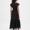 Vestido largo moderno con volantes de mezcla de telas