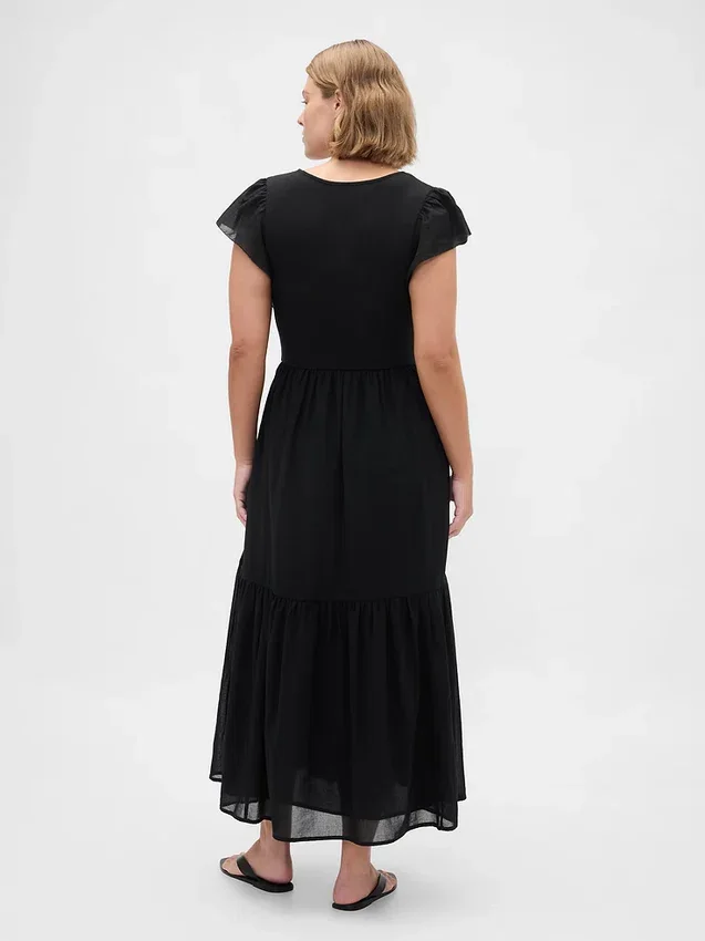 Vestido largo moderno con volantes de mezcla de telas