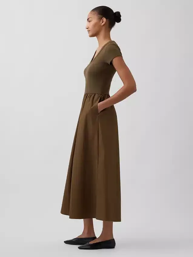 Vestido largo moderno de mezcla de telas