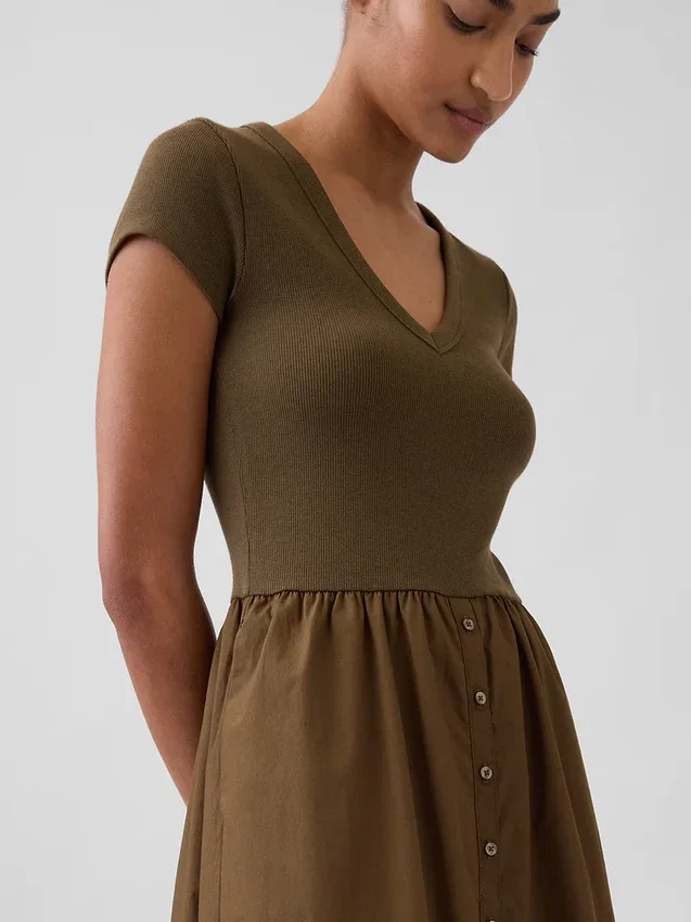 Vestido largo moderno de mezcla de telas