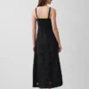 Vestido largo tipo camisola bordado de mezcla de lino
