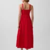 Vestido largo tipo camisola bordado de mezcla de lino
