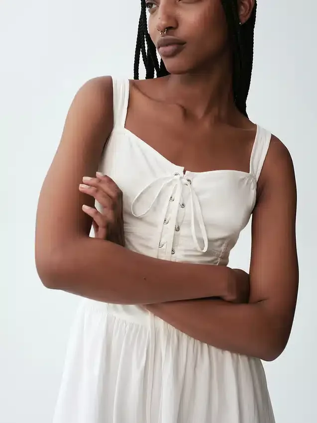 Vestido largo tipo corsé con cordones