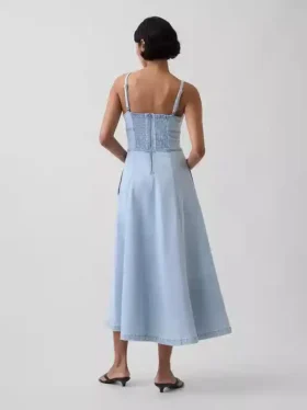 Vestido largo tipo corsé con costuras de mezclilla