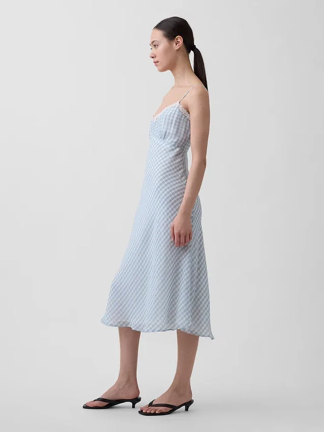 Vestido liso de largo medio a cuadros