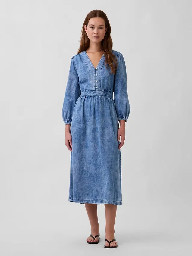 Vestido midi de mezclilla con cintura de piezas