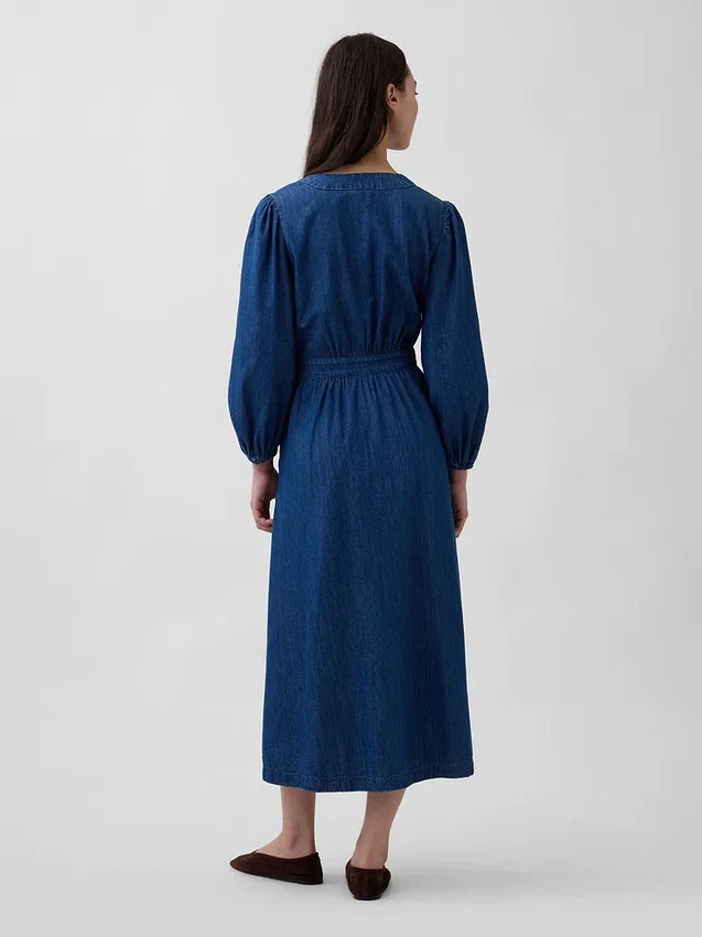 Vestido midi de mezclilla con cintura de piezas