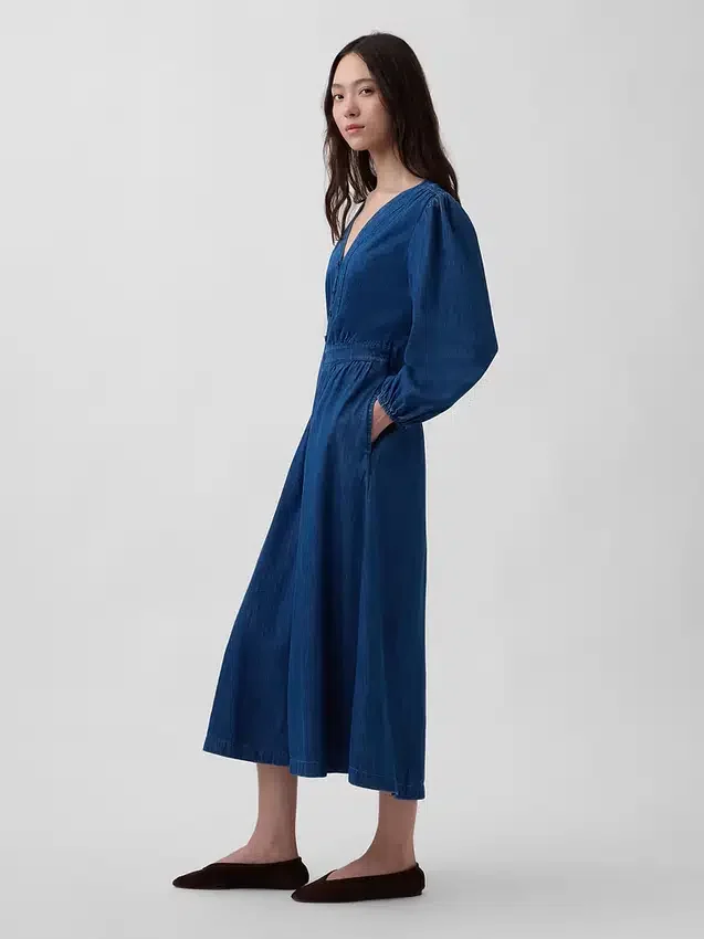 Vestido midi de mezclilla con cintura de piezas