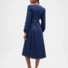 Vestido midi de mezclilla con escote corazón