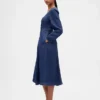 Vestido midi de mezclilla con escote corazón