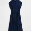 Vestido midi utilitario de mezclilla con cinturón para atar