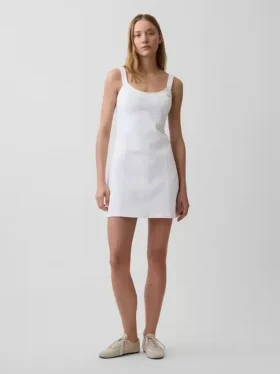 Vestido mini con paneles de mezclilla