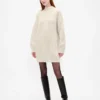 Vestido mini de jerséu oversize con cuello de tortuga