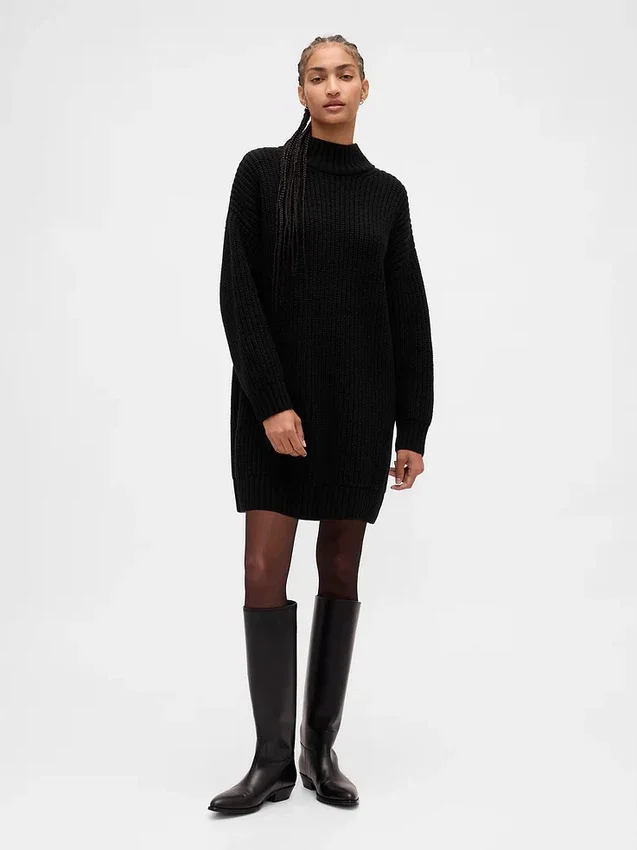 Vestido mini de jerséu oversize con cuello de tortuga