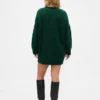 Vestido mini de jerséu oversize con cuello de tortuga
