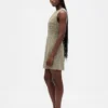 Vestido mini recto de cuello alto