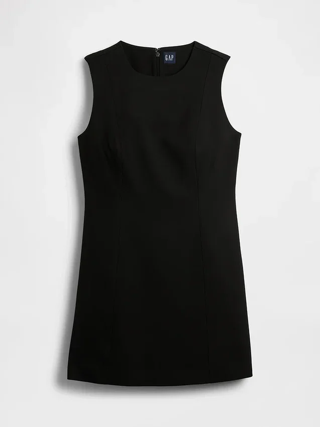 Vestido mini recto de cuello alto