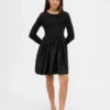 Vestido moderno de materiales mixtos para niñas