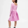 Vestido moderno de materiales mixtos para niñas