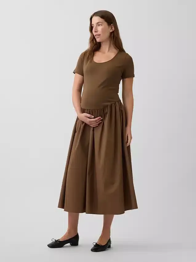 Vestido premamá de mezcla de telas con cintura baja