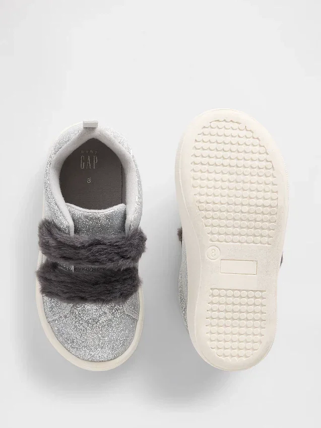 Zapatillas con purpurina y piel vegana para niños pequeños