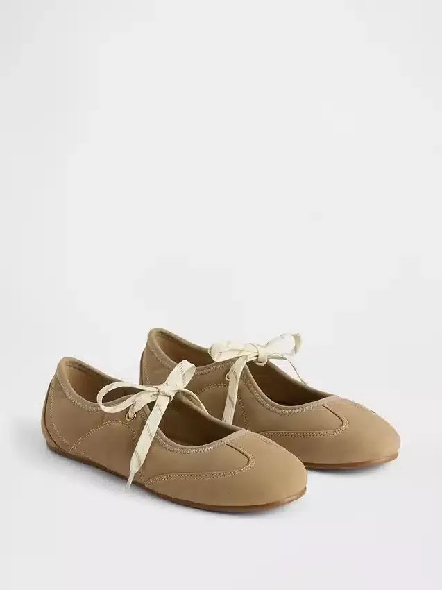 Zapatillas tipo Mary Jane para niños